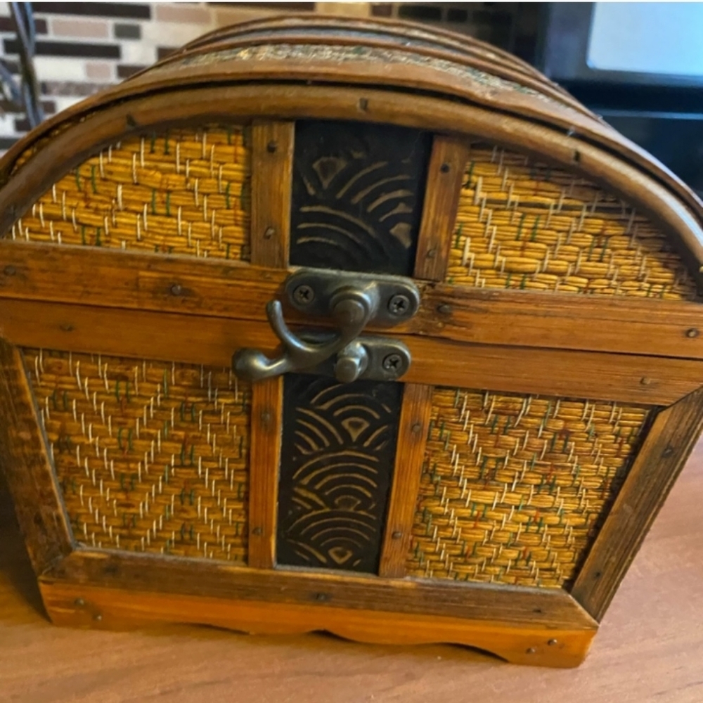 Wooden Trinket Box